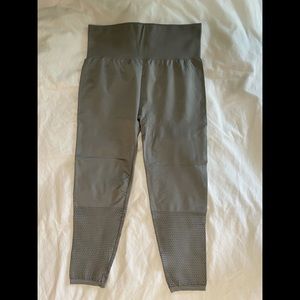Fabletics Seamless Dark Oyster Grey Leggings